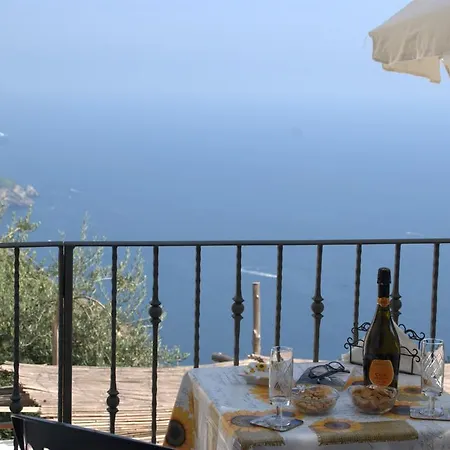 La Selva Santa Позитано