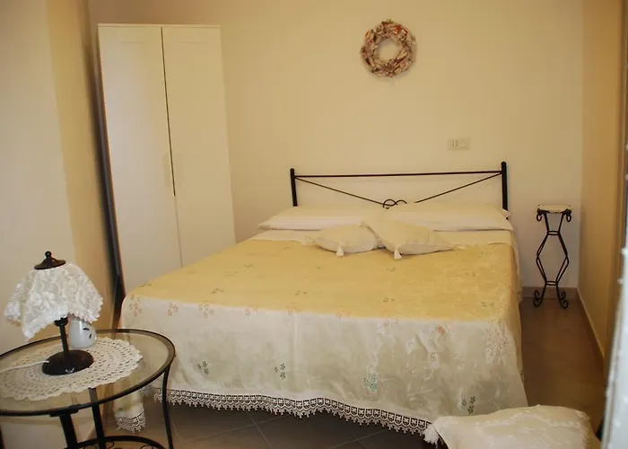 Bed & Breakfast La Selva Santa Positano